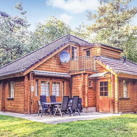 5 Bedroom Gorgeous In Neede Holiday home Gelselaar