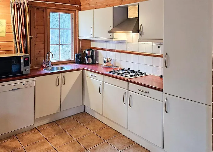 In Neede With Sauna בית נופש